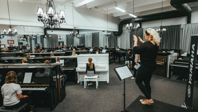 Japan Piano Orchestra – edini klavirski orkester na svetu